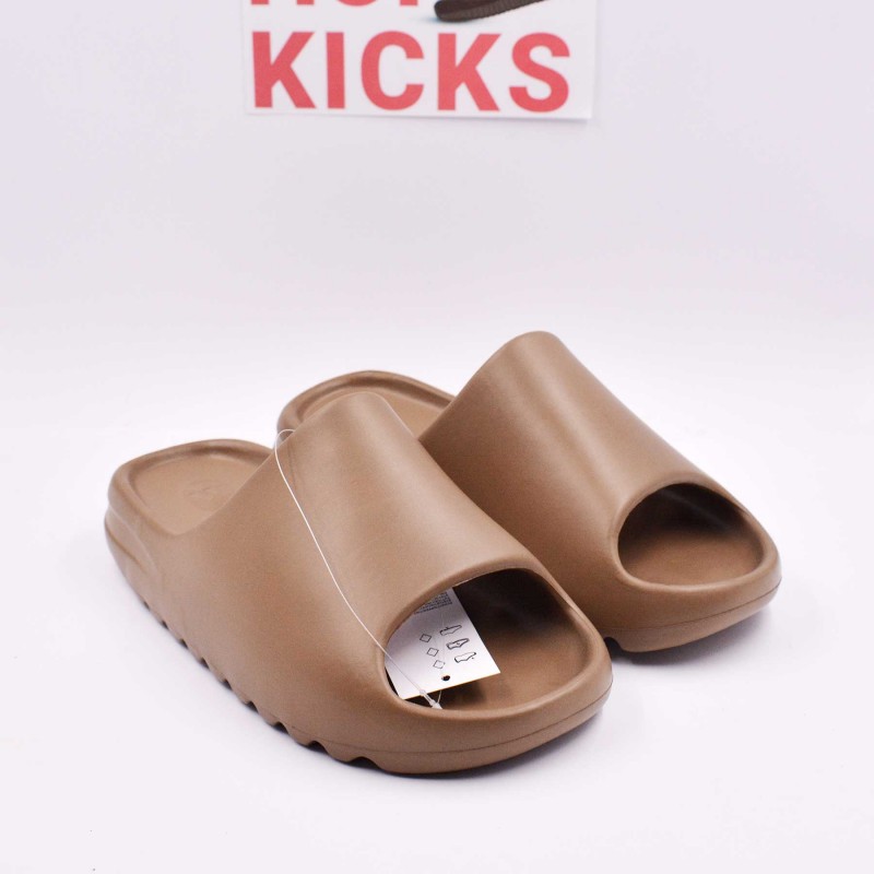 tan yeezy slides